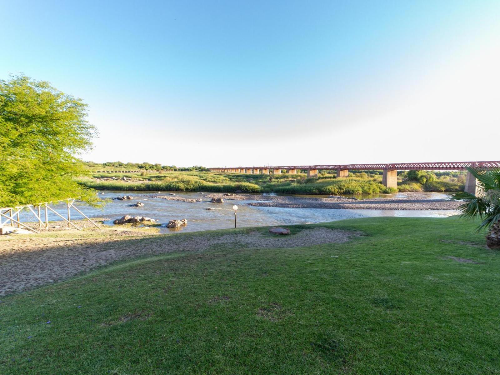 Sunriver Kalahari Lodge Riverside Stay In Апингтон Экстерьер фото
