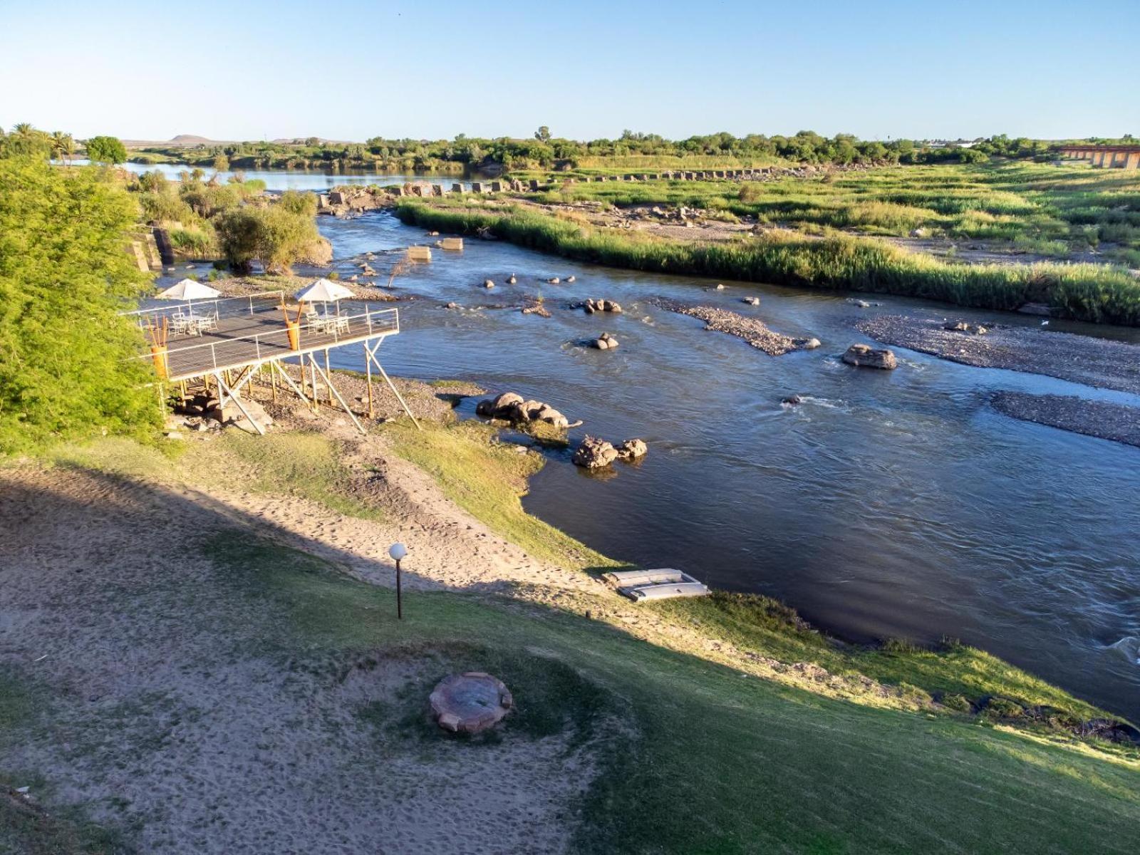 Sunriver Kalahari Lodge Riverside Stay In Апингтон Экстерьер фото