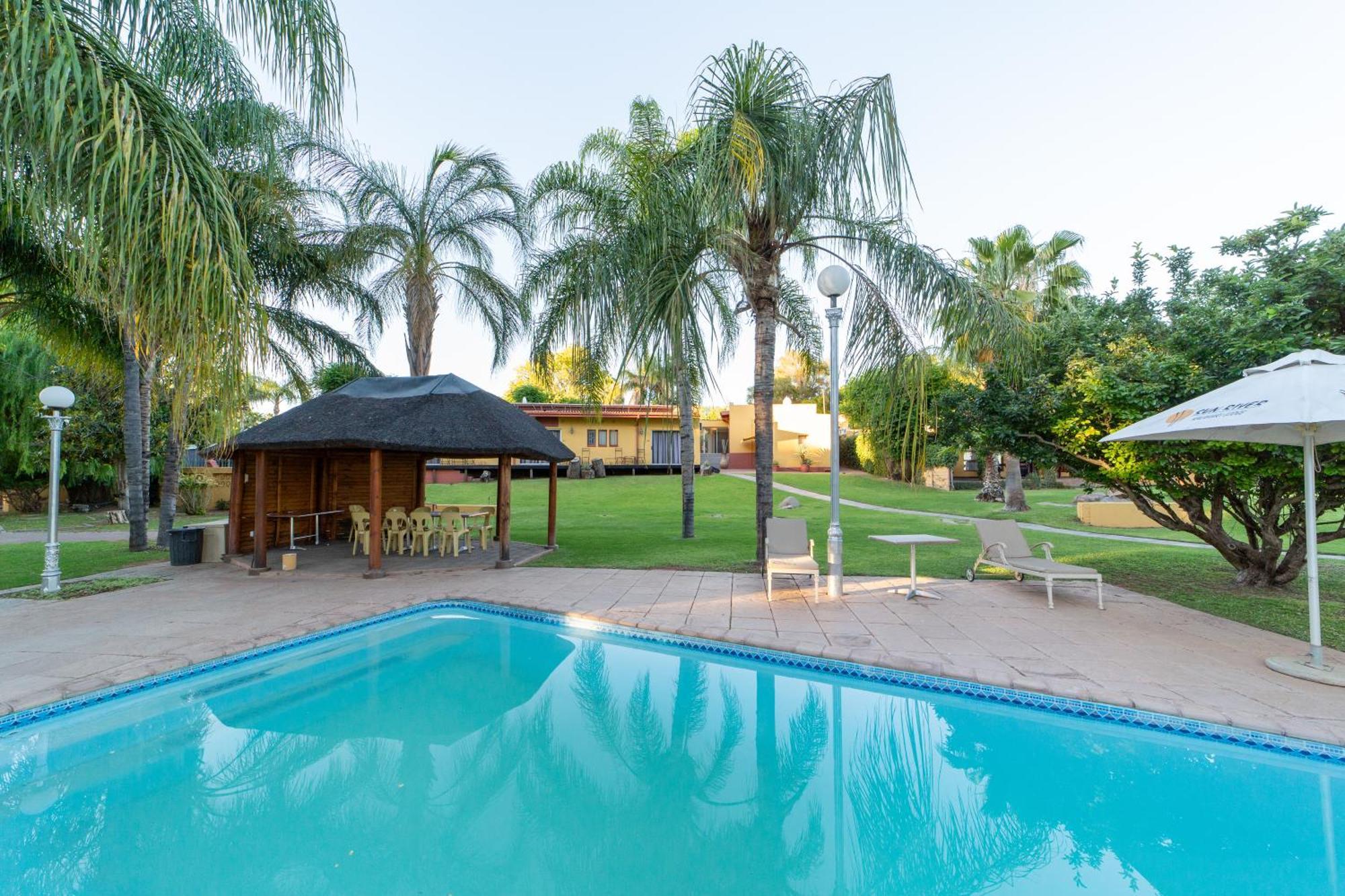 Sunriver Kalahari Lodge Riverside Stay In Апингтон Экстерьер фото